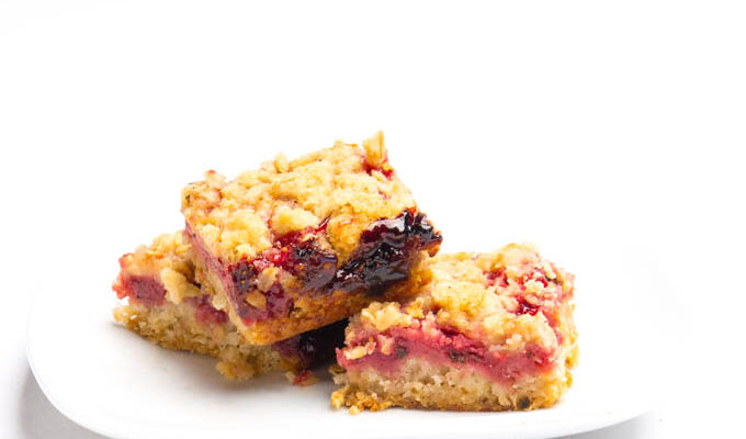 Stay Calm and Carry Strawberry Basil Crumb Bars (in your purse “for later”)