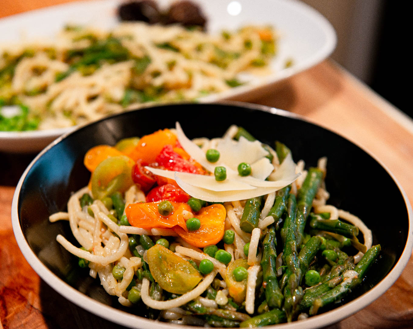 Spaghetti WIth Asparagus, Peas and Saffron