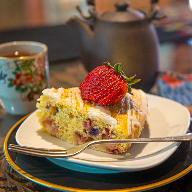 Lemon-Strawberry Cake