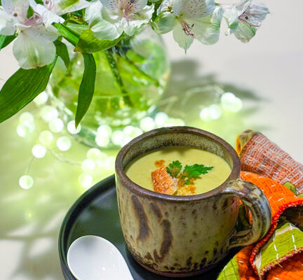 Broccoli Soup With Garlic, Ginger and Chile