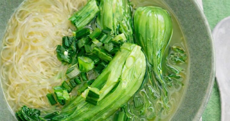 Baby Bok Choy Soup with Rice Vermicelli