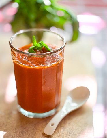 That Little Black Dress: Simple Marinara Sauce